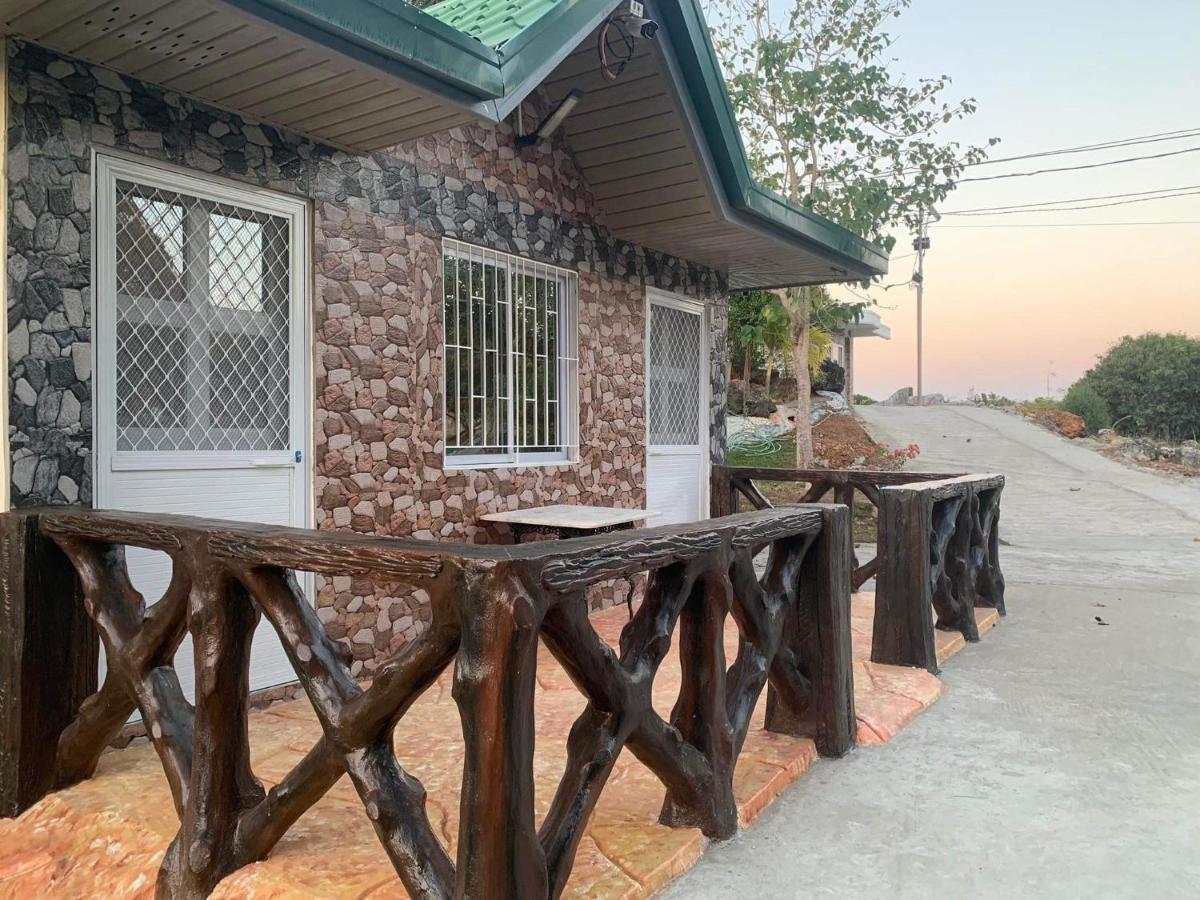 Michaels Homestay - Farm Villa Nr Patar Beach & Bolinao Falls Extérieur photo