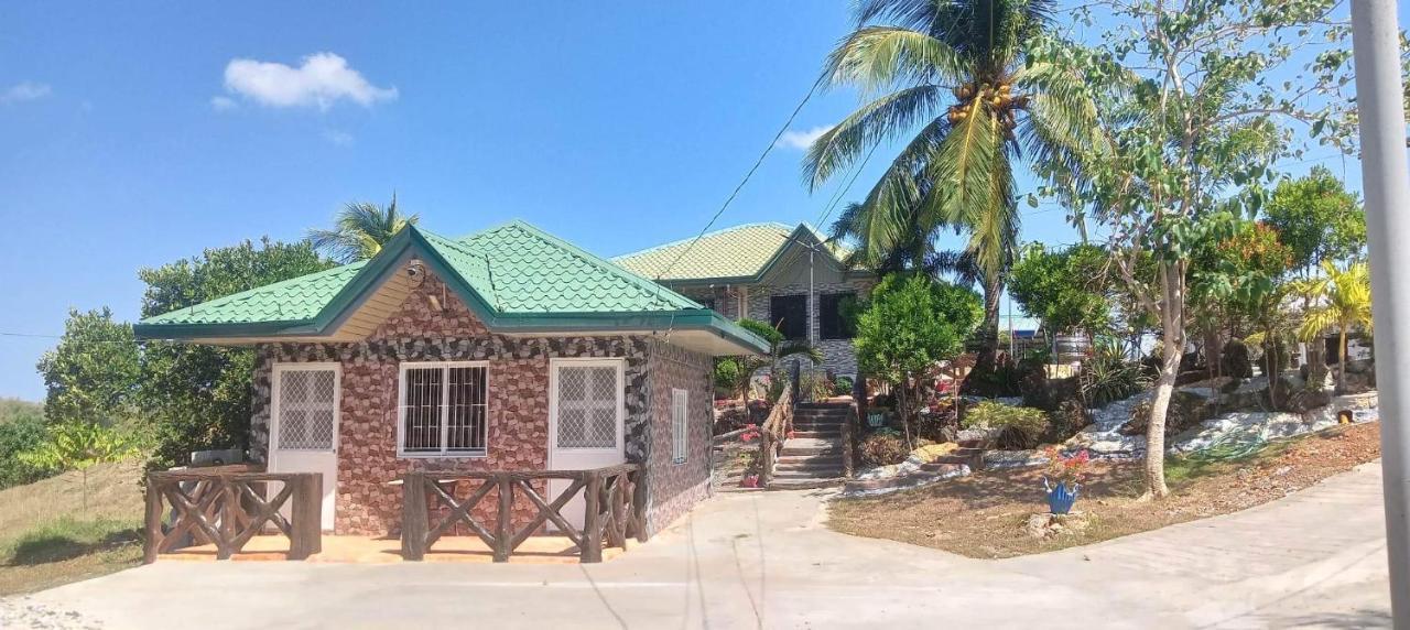 Michaels Homestay - Farm Villa Nr Patar Beach & Bolinao Falls Extérieur photo