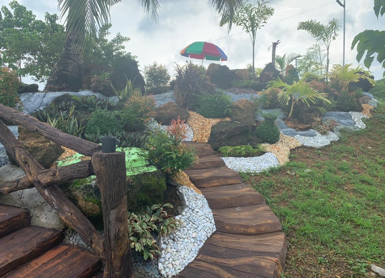 Michaels Homestay - Farm Villa Nr Patar Beach & Bolinao Falls Extérieur photo